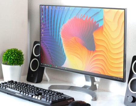 گوگل و فیسبوک کار خود را تا سال ۲۰۲۱ تمدید می کنند