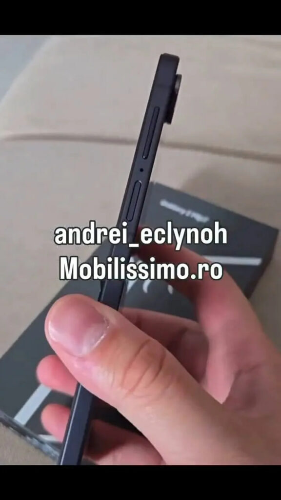 z-flip-7-samsung1-576x1024-1